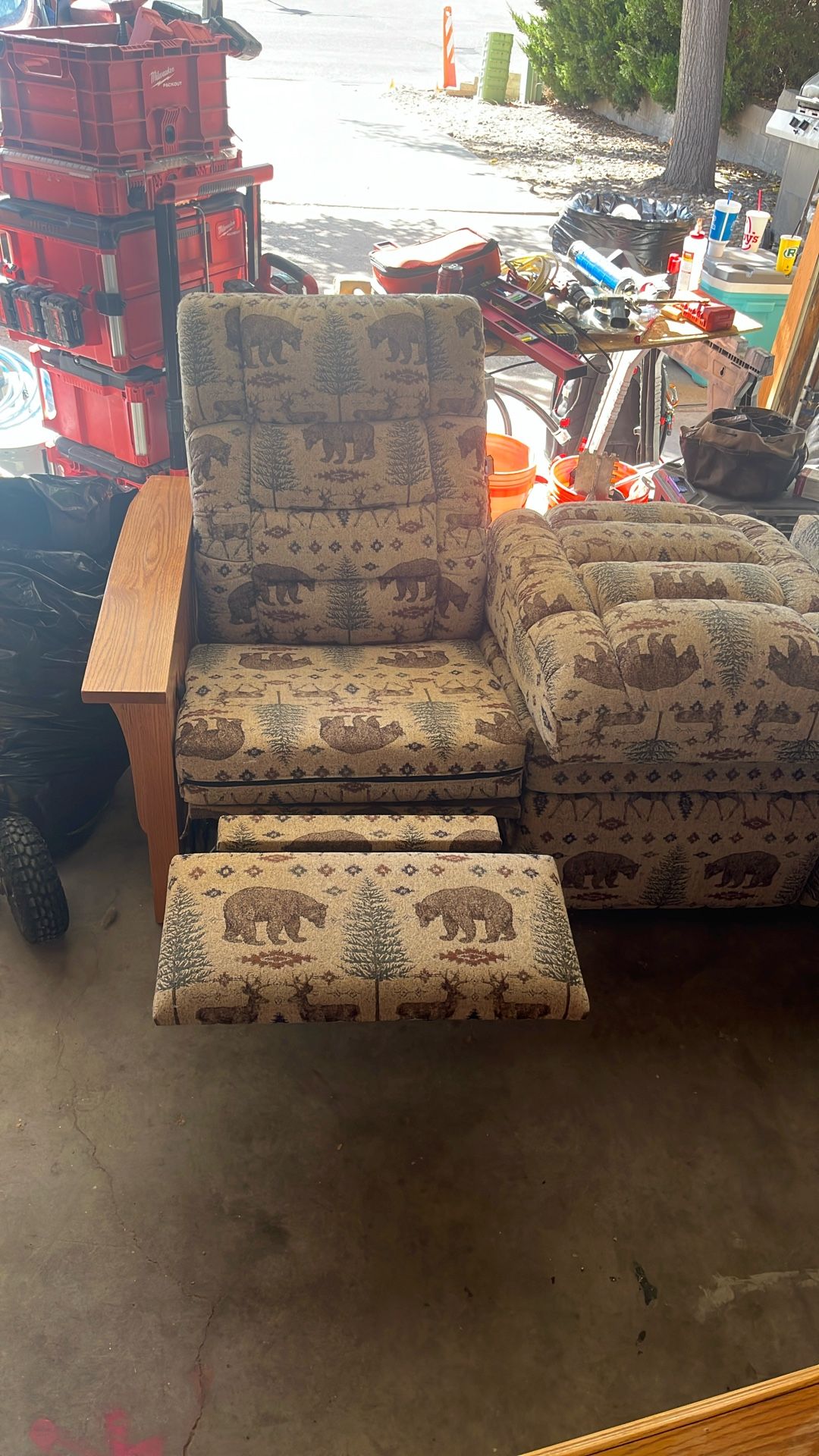 Couch/recliner 