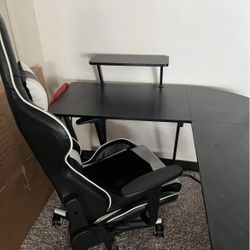 Gaming chair/desk