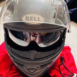 BELL - Man Motorcycle Size M- With Visor And Shade
