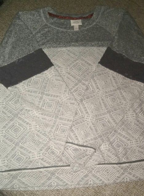 Knox Rose Lace Sweatshirt