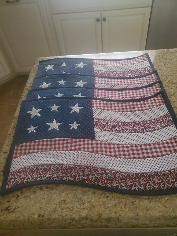 4 New Patriotic Matt's For Your Kitchen Decor 