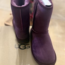 Ugg Short Boots Size 5