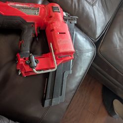 Milwaukee Fuel - 21 Framing nailer