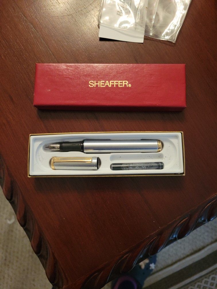 Sheaffer Fountain Pen Like New