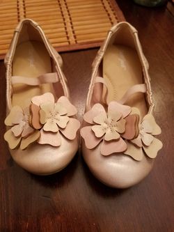 Girls flats