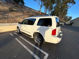 2012 Nissan Armada