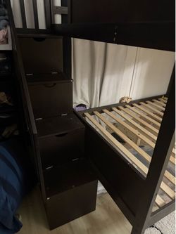 Bunk bed