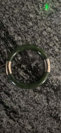 NWOT Women’s Sterling Silver Bracelet Authentic Jade Bangle