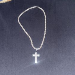 Cross Pendant W/Diamond 