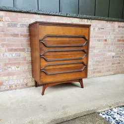 Mid Century Modern Walnut Sculpted Pull 4 Drawer Highboy Dresser Vintage