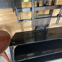 TV Stand w/ Swivel Mount