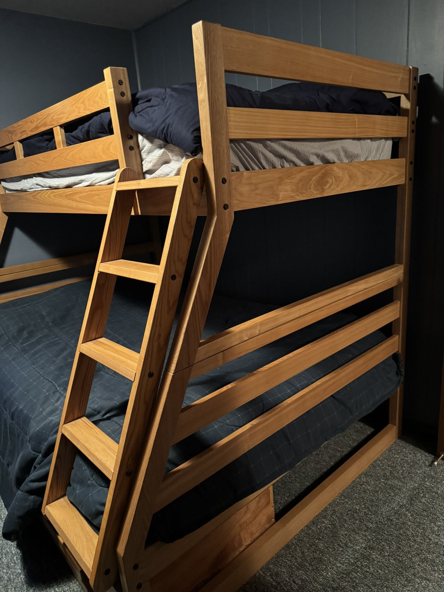 Solid Wood Bunk Bed