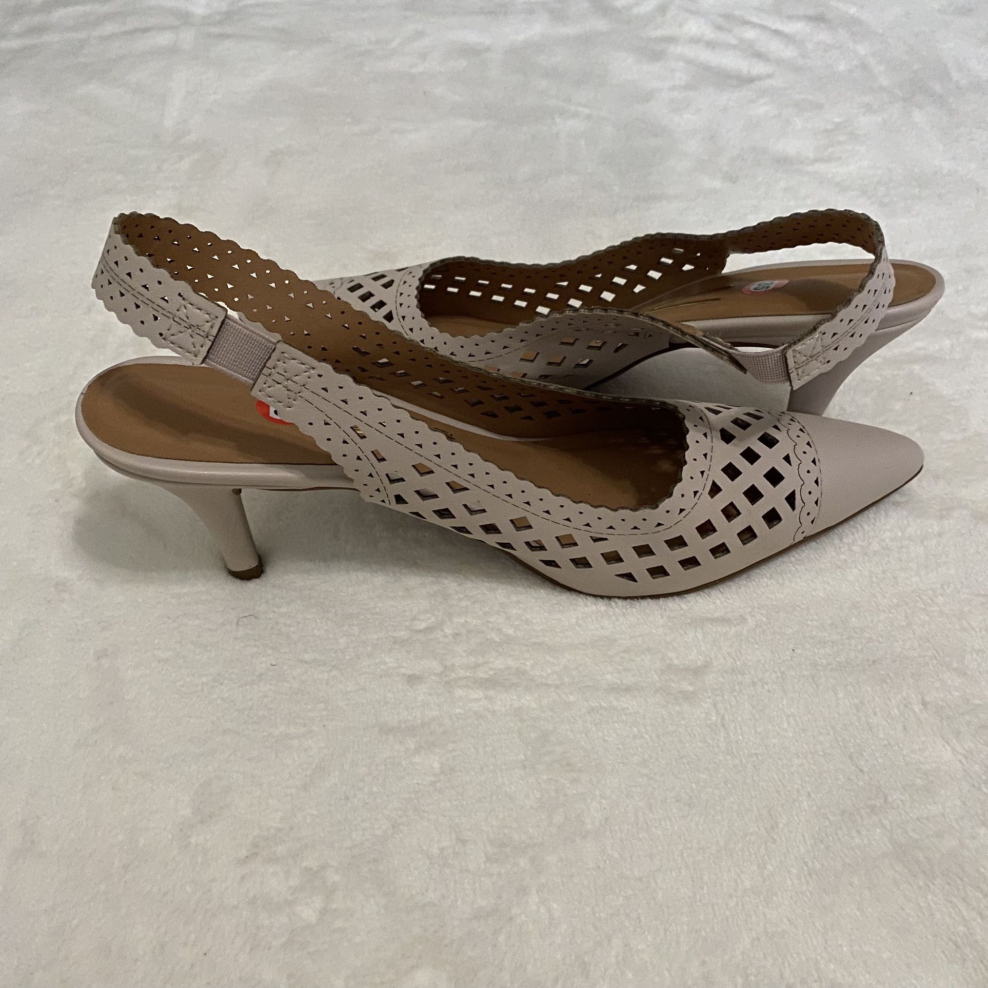 Never Use Elegant Beige Slingback Heels from Vizzano Size 35