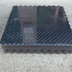 Puzzle Mats I Have 3 Brand New Sealed And One Opened 