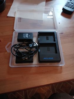 Nikon Cameras Fast Charger 