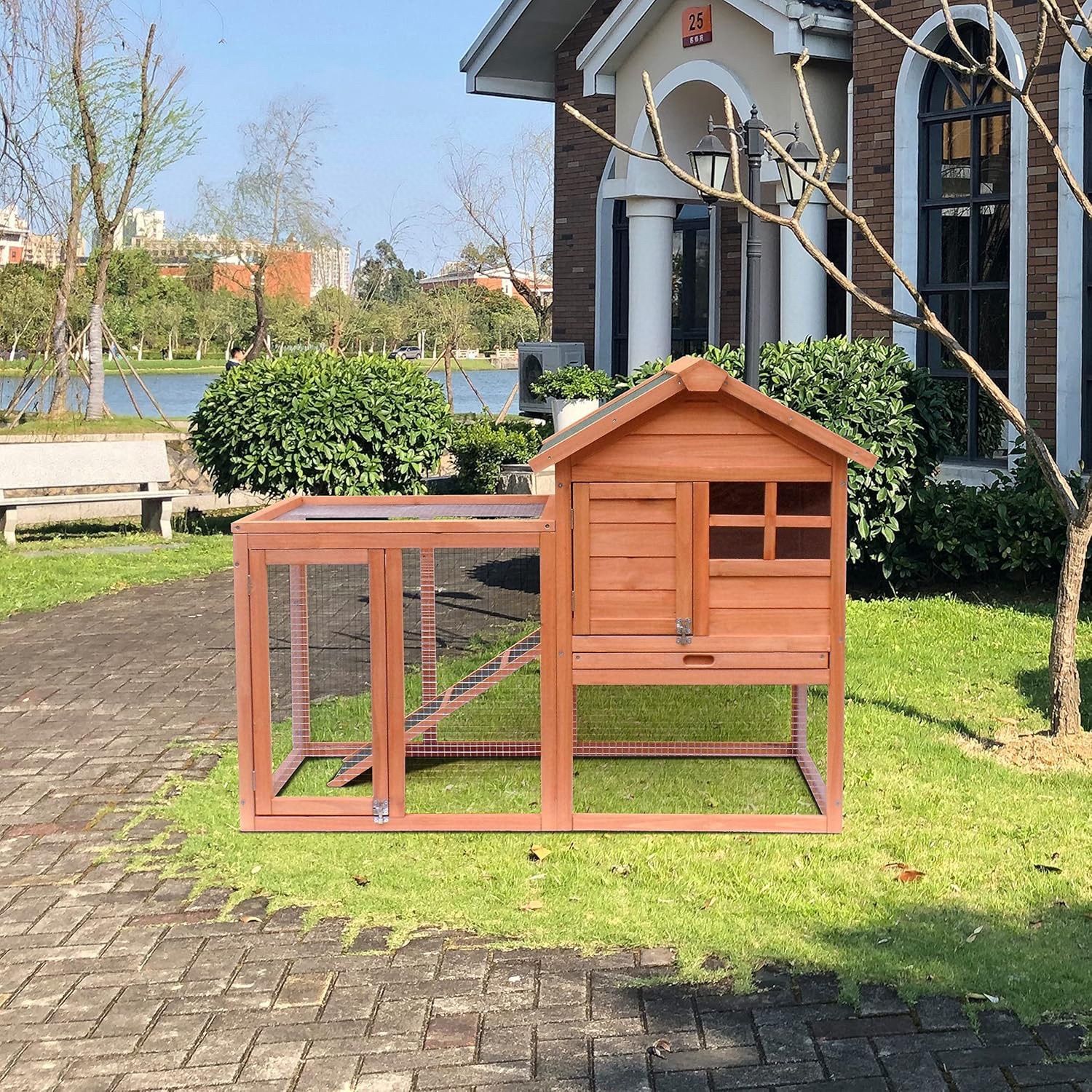 Outdoor Wooden Rabbit Hutch with Removable Tray and Weatherproof Design (8.2 sq. ft. )