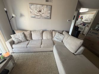 Large L SHAPED couch $365 NEED GONE MOVING OUT