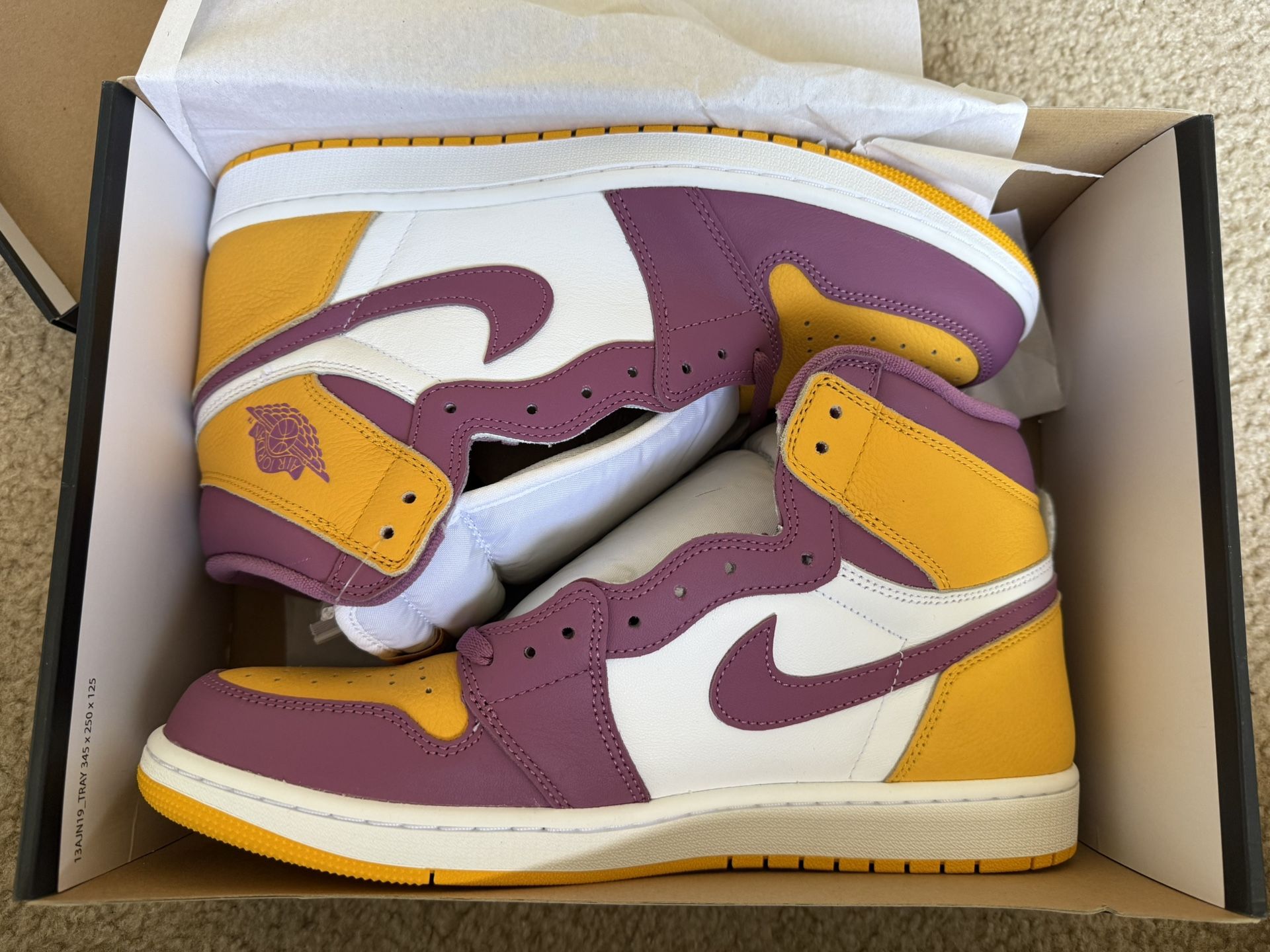 Jordan 1 brotherhood Size 13