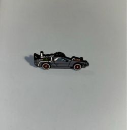 Back To The Future Delorean Shaped Lapel Pin for Hat Purse Tie NEW