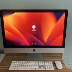 Apple iMac with Keyboard and Mouse 