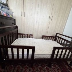 Toddler bed  and Mattres