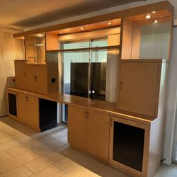 Huge wall unit - Free