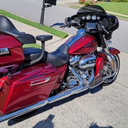 2017 Harley Davidson Street Glide FLHXS