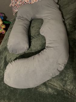 Pregnant Pillo