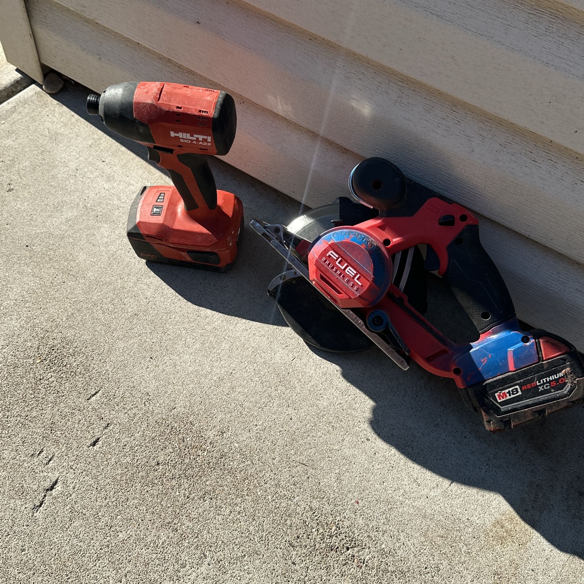 With Everything Including Baterias