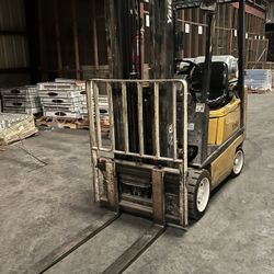 4000 lb. Yale Forklift 