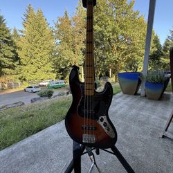 Squire Jazz Bass