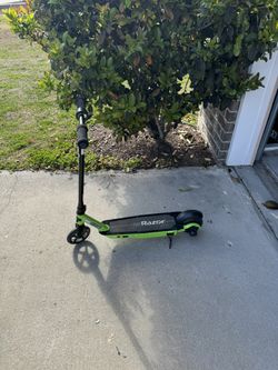 Razor electric scooter
