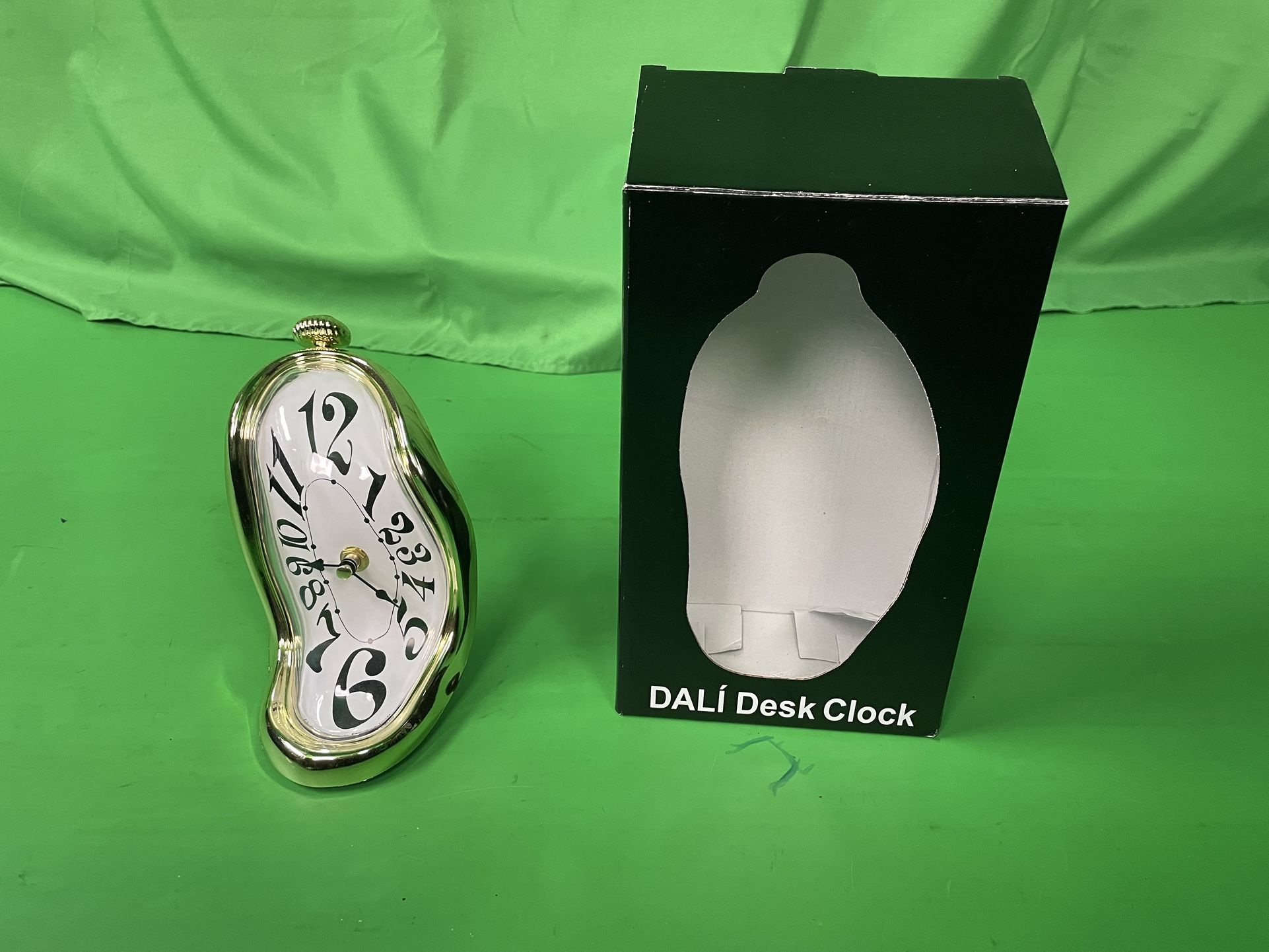 Dali’s Melting Desk Clock