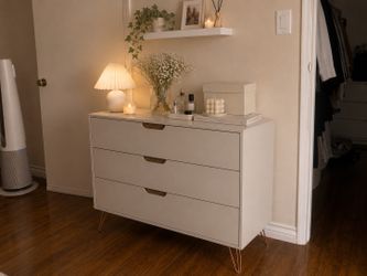 Modern 3-Drawer Dresser