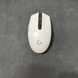 Logitech G305