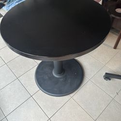 Round Top Table