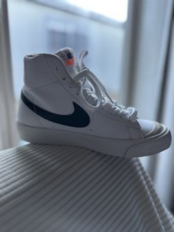 High Top Nikes 3.5 Y