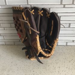 Rawlings baseball glove