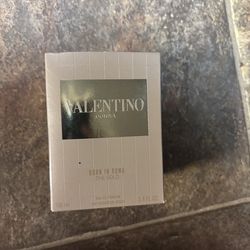 VALENTINO DONNA BORN IN ROMA THE GOLD