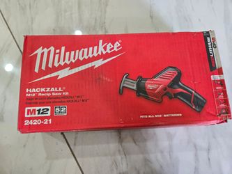Milwaukee 12V Li-Ion HACKZALL Reciprocating Saw Kit with One 1.5Ah Battery, Charger and Bag