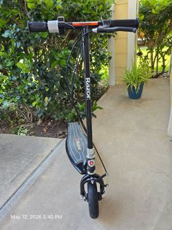 2019 Razor Scooter (never used)