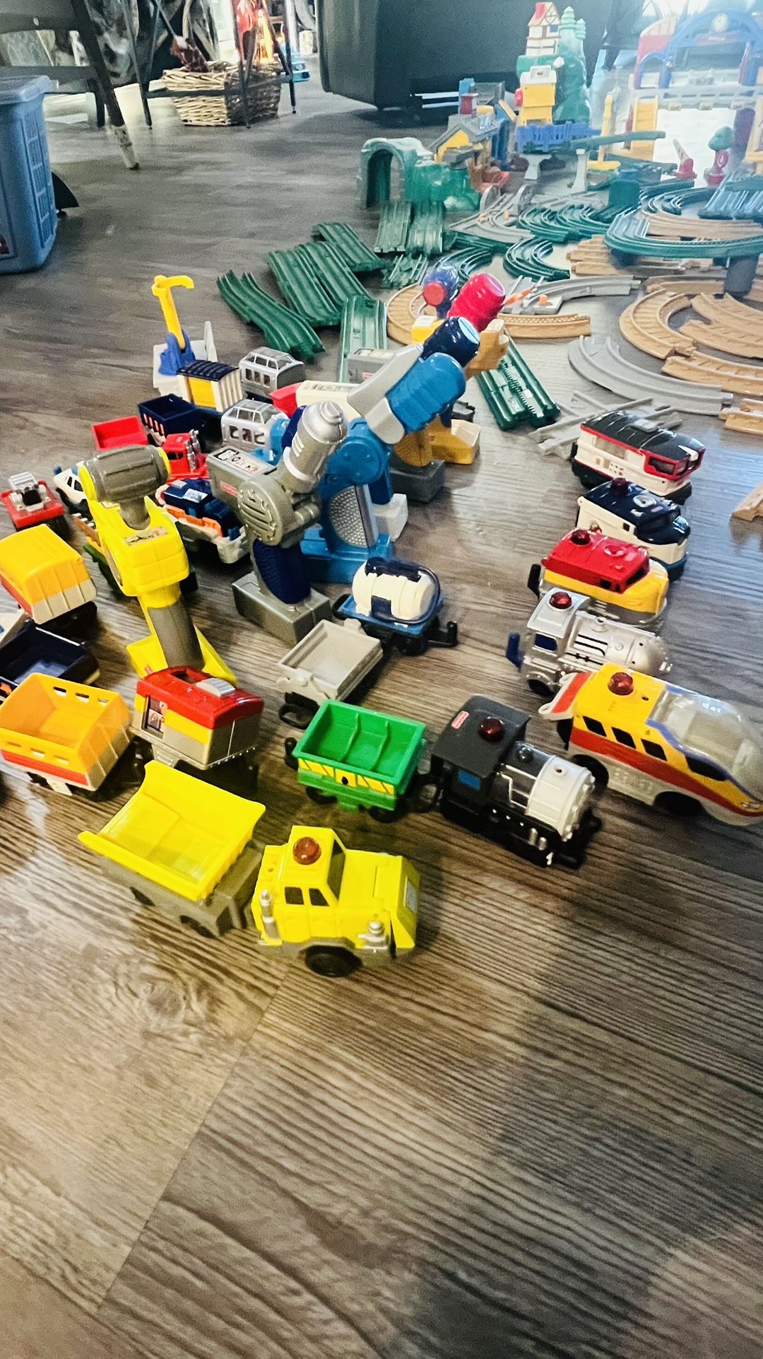 Geotrax - 5 Engines And So much More!