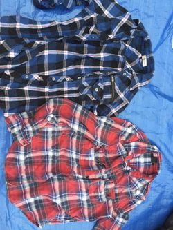 2 women's flannels flannel size small S