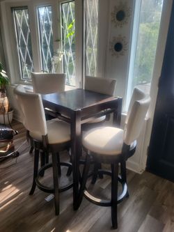 Higher table and 4 chair
