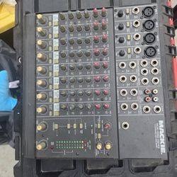 Mackie Mixer