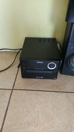 Un estereo todo. Le sirve tiene para. Poner el telefono