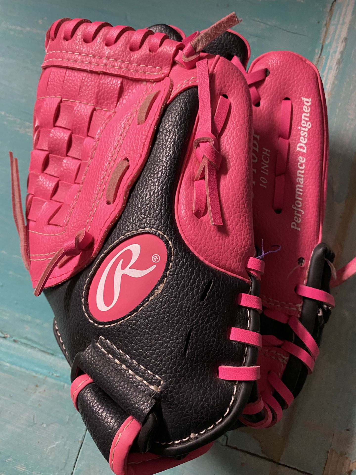 Girls Fastpitch Beginner - 10 Inch Glove