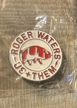 Roger Waters pin