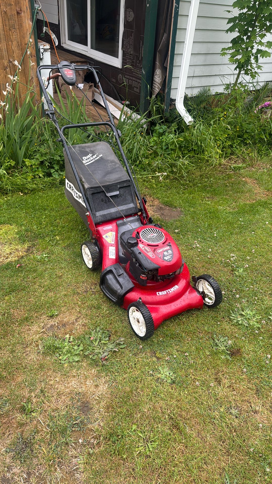 Self-Propelled Craftsman 6.5 Hp Lawnmower