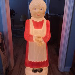 Beautiful Vintage Mrs. Santa Clause Blow Mold Don Featherstone Union Products 40"